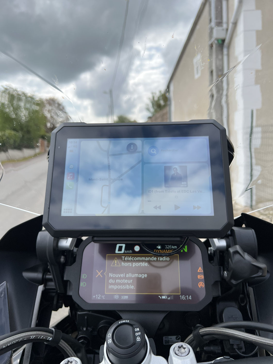 motorcycle CarPlay display